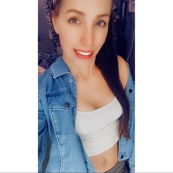 Meet your Posher, Kristle - Picture 5 of 5